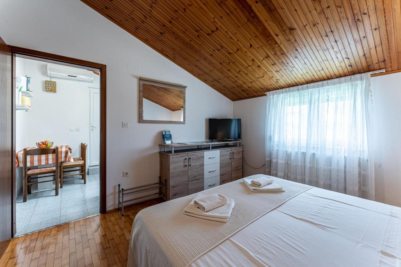 Apartmani Mirela Banjole Bagian luar foto