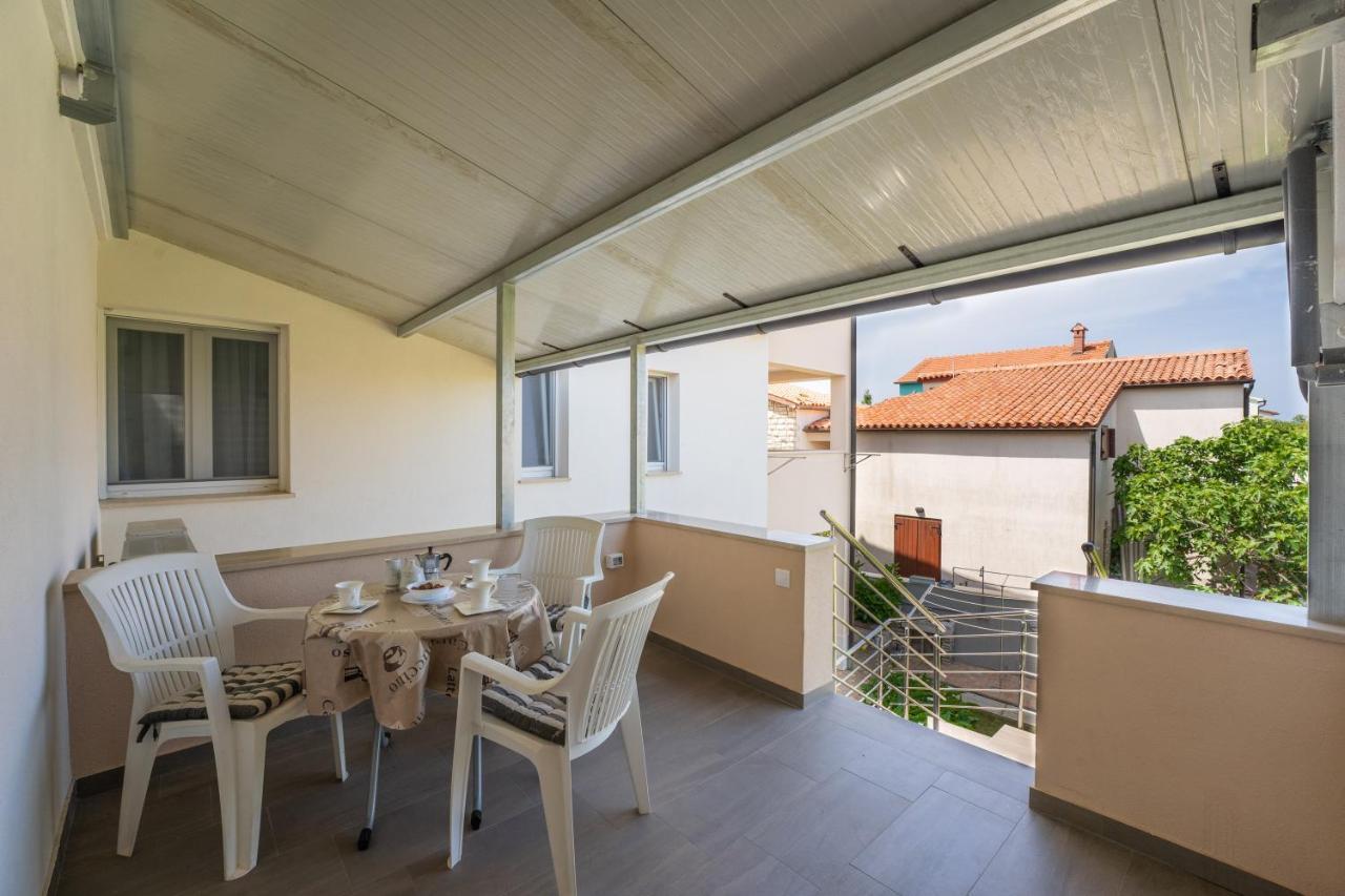 Apartmani Mirela Banjole Bagian luar foto
