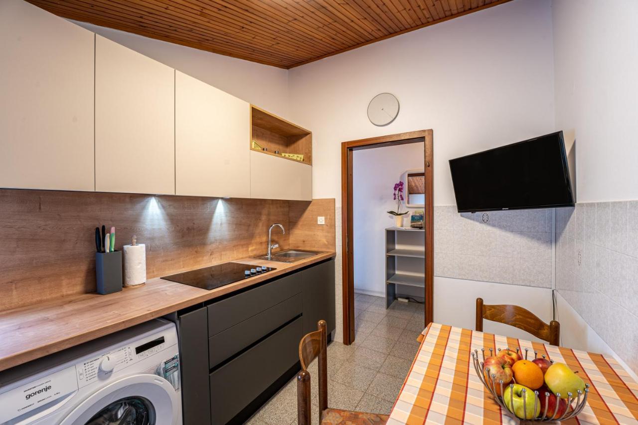 Apartmani Mirela Banjole Bagian luar foto