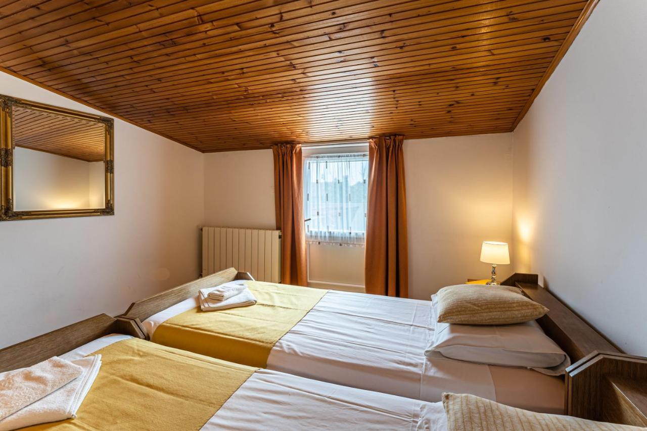Apartmani Mirela Banjole Bagian luar foto