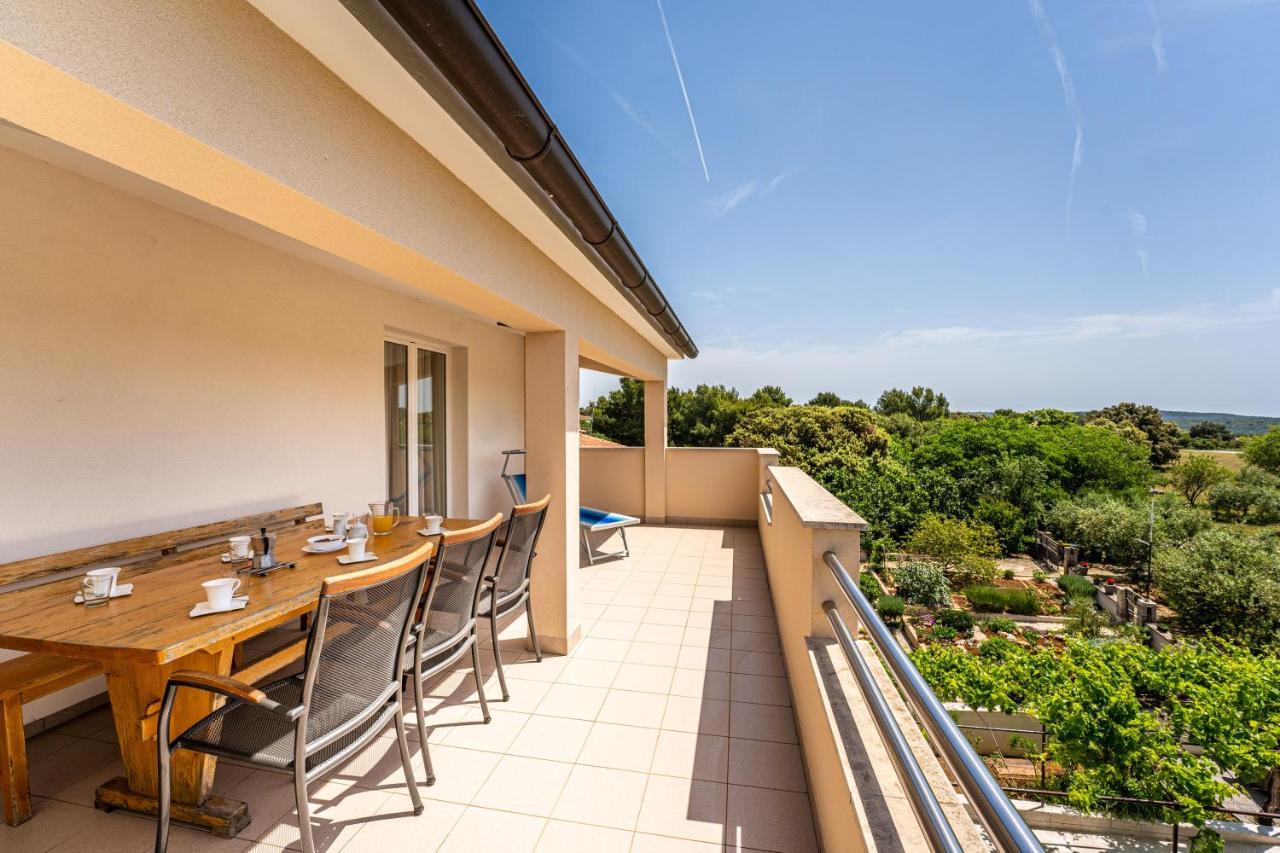 Apartmani Mirela Banjole Bagian luar foto